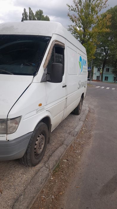 Mercedes Sprinter 212D