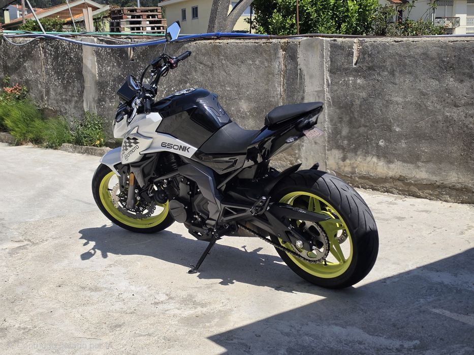 Vendo CFMOTO 650 nk
