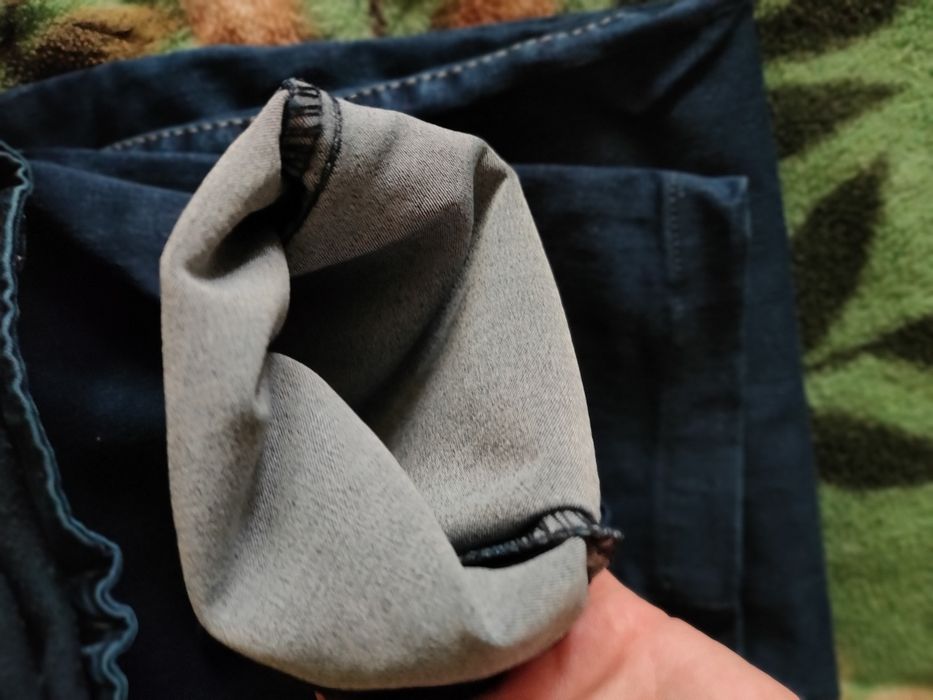 Джинсы на весну, осень. Р-р 31.