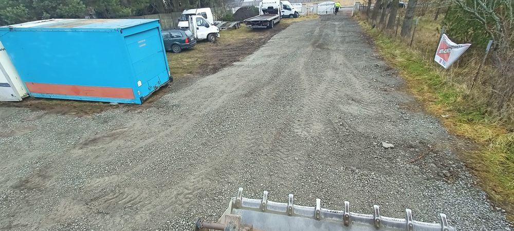 Usługi ziemne koparko ładowarką, koparka ładowarka