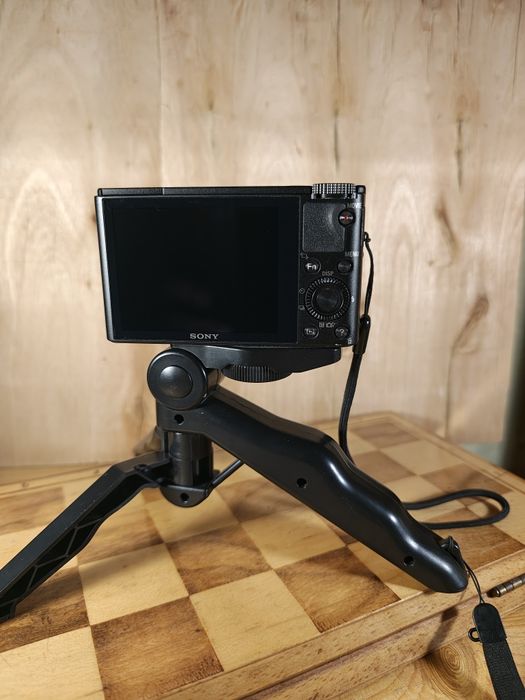 SONY RX-100 MK-1. Ładny