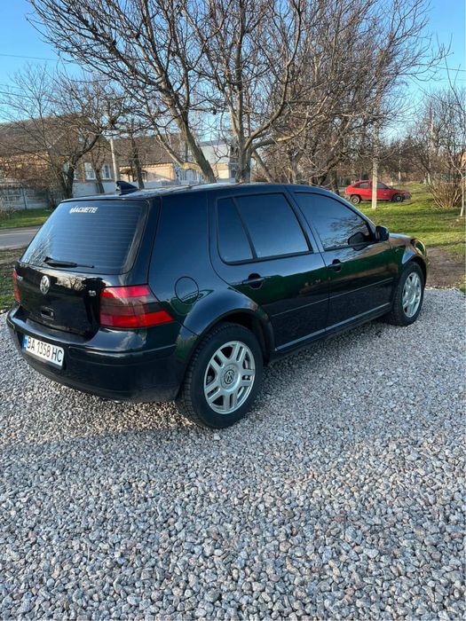 Продаю Volkswagen Golf 4 з двигуном 1.6 16-клапан