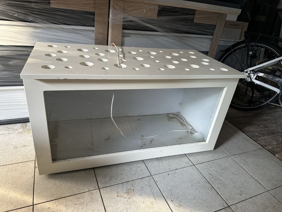 Terrarium oświetlane