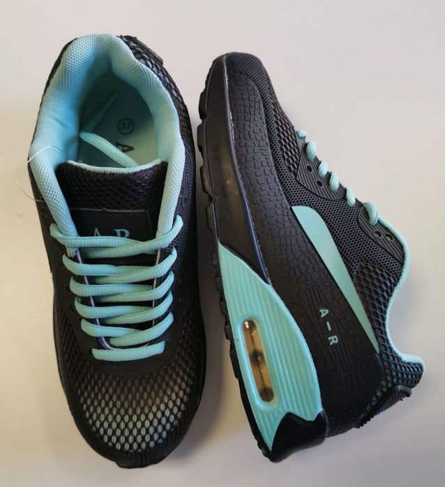 Czarne adidasy na grubej podeszwie roz 39