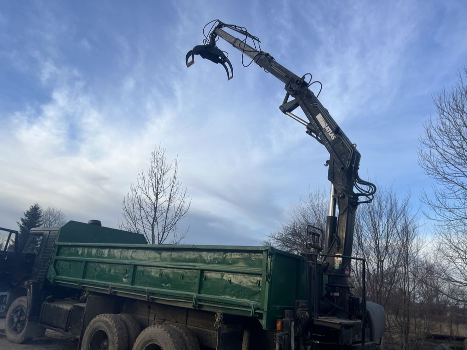 Продається Камаз самосвал з маніпулятором  з захватом та ротатором