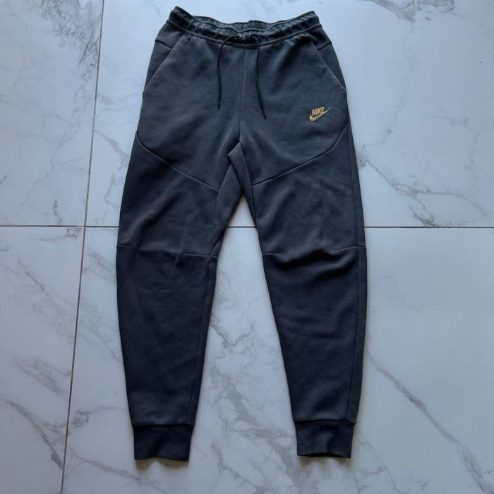 Штани nike tech fleece