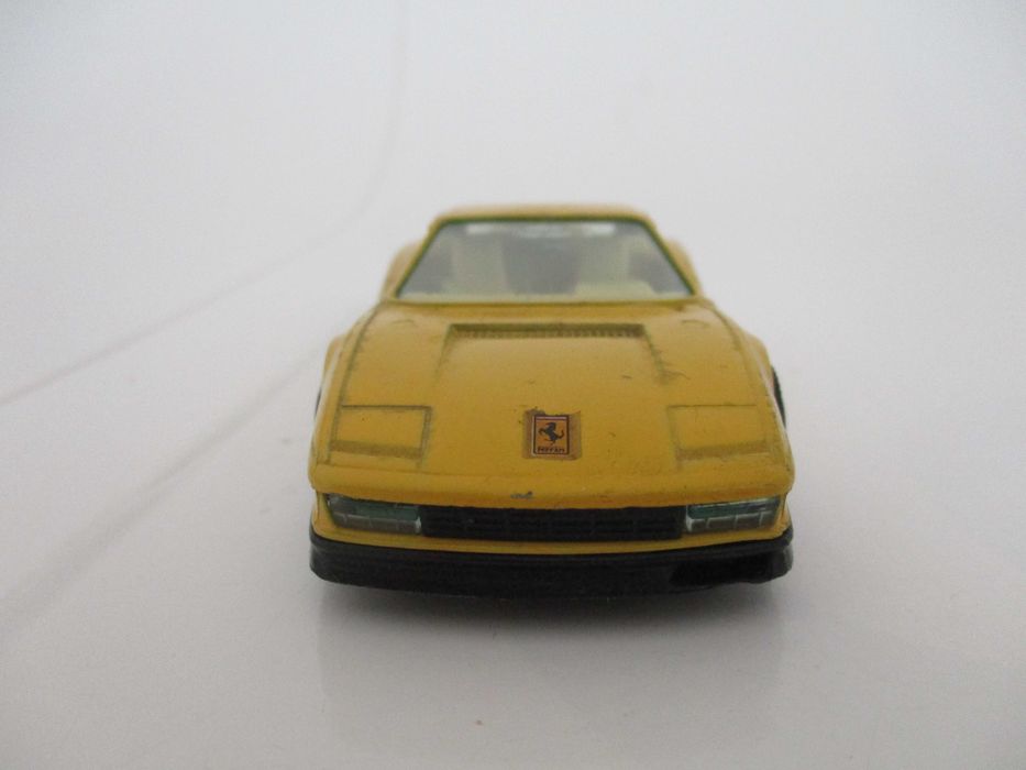 Carros miniatura de coleção