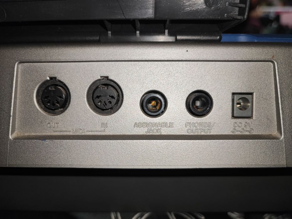 Teclado eletrónico Casio LK-65