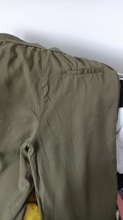 Spodnie damskie 38-42