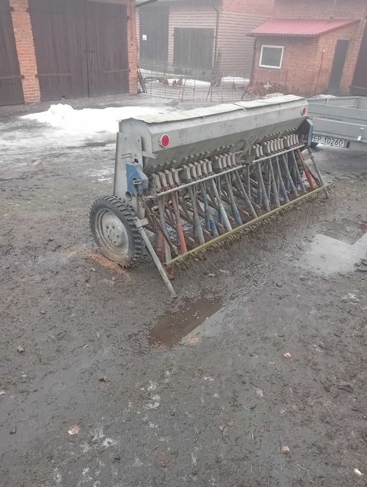 Sprzedam siewnik agregat pług