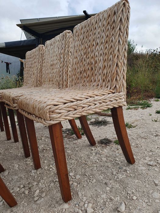 Cadeiras para restaurar