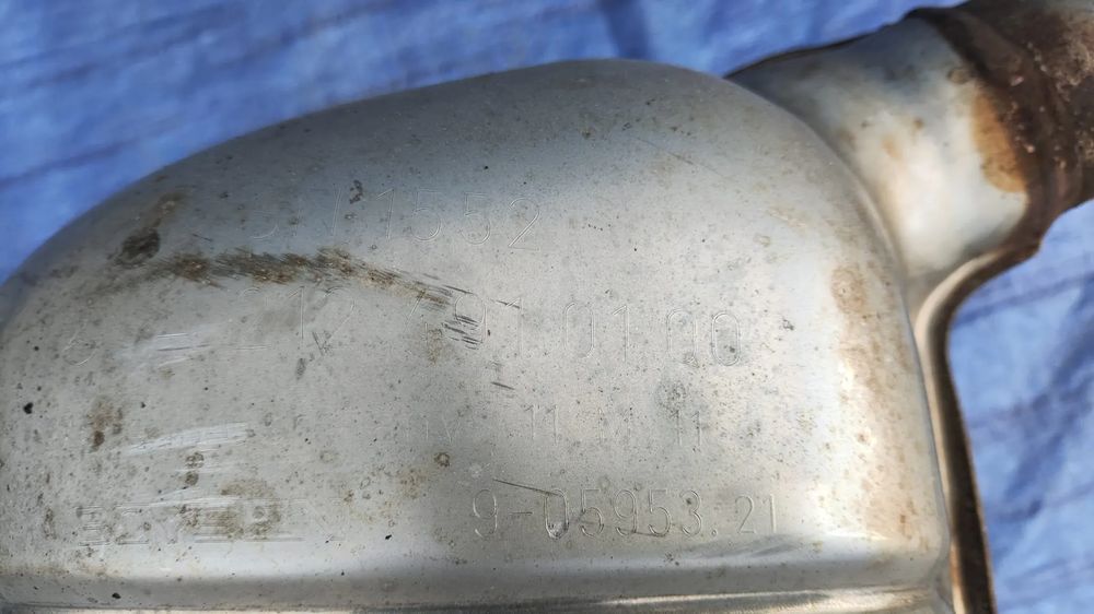 tłumik lewy prawy komplet wydech a2124910100 a2124910200 mercedes w212 2.2 cdi