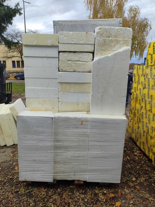 Styropian dachowy , spadki . Pozostałości po budowie