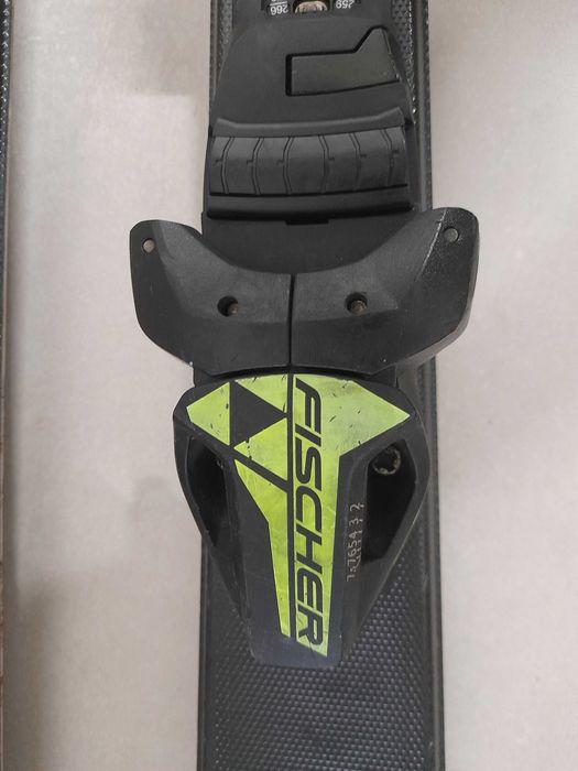 VENDO SKIS Fischer RC4 (130 cm) - Só 110 eur