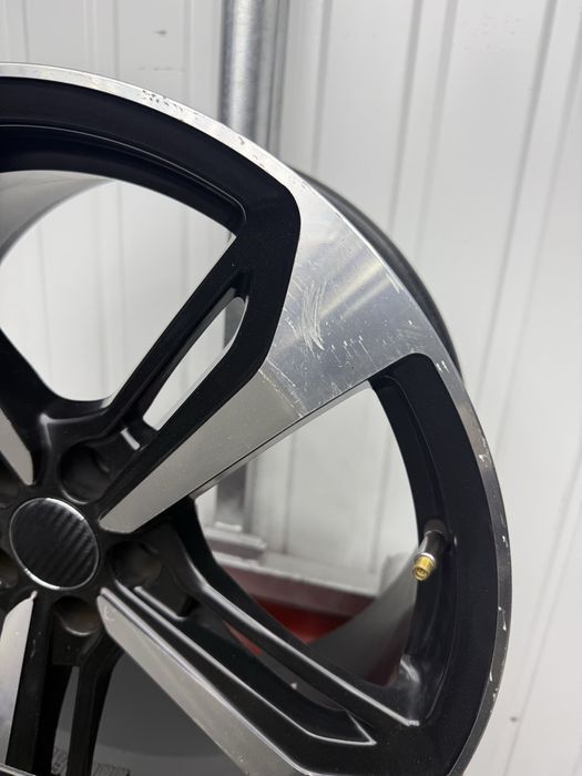 Alufelgi KOMPLET 18 cali 5x100 SUVARI AUDI VW Subaru TT GOLF