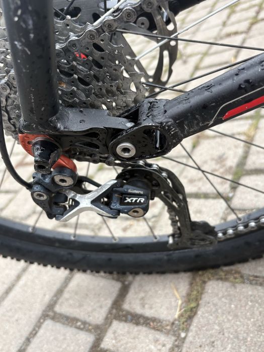 Продам 2 підвіс cube