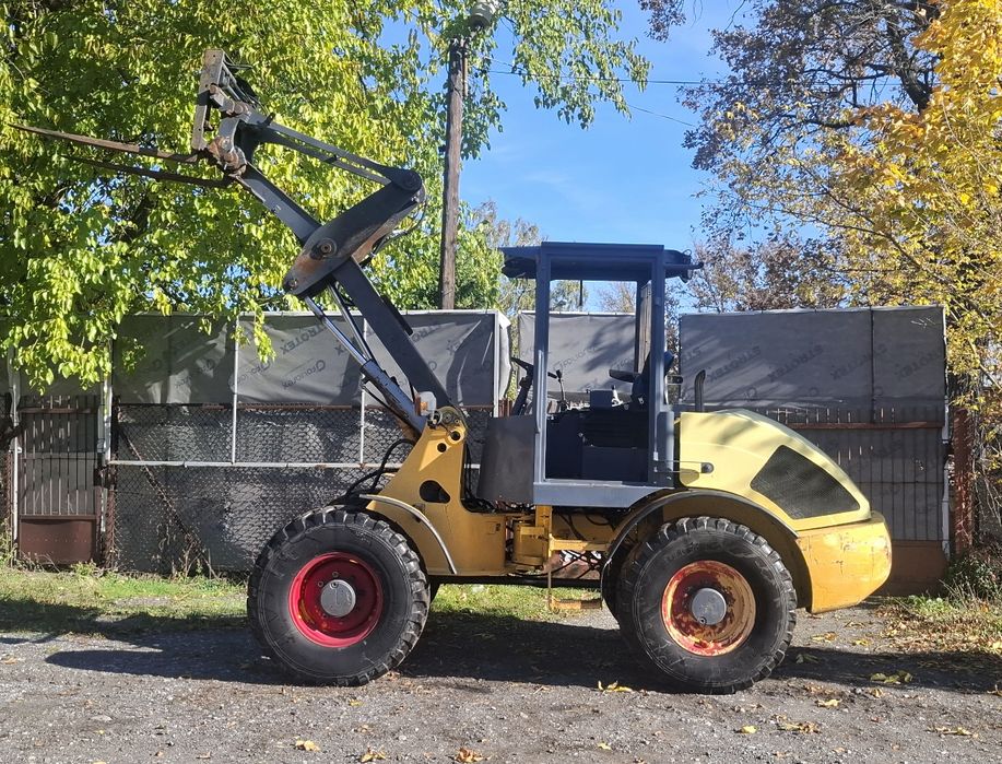 Ladowarka new holland w70 rok 10 okazja transport