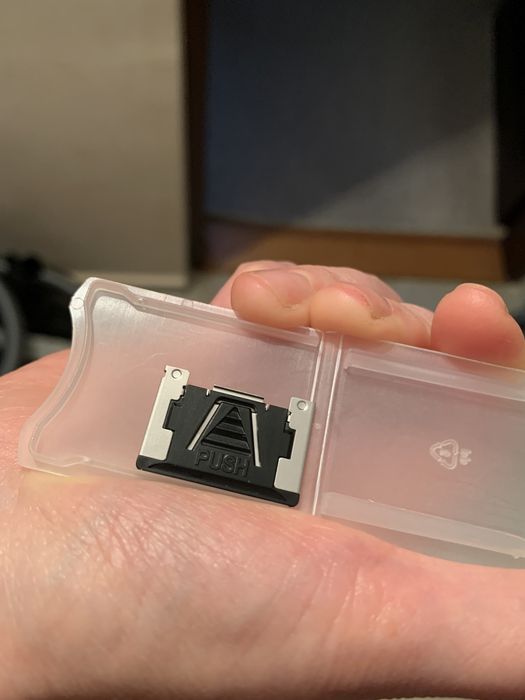 Автомобильная подзарядка Nokia DC-4