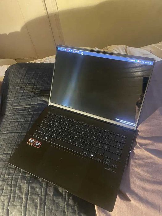 ASUS VivoBook S 14 OLED (Ryzen AI 9 | 32GB RAM | 1TB) – Como Novo + Garantia
