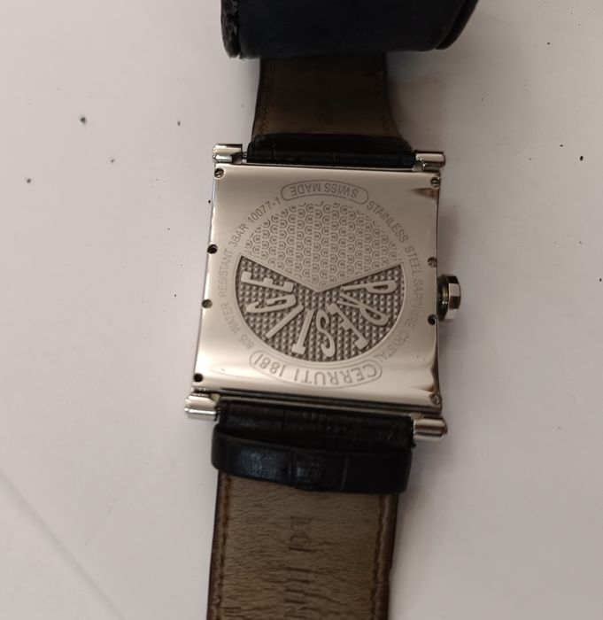 Relógio Cerruti 1881 Retro Prestige