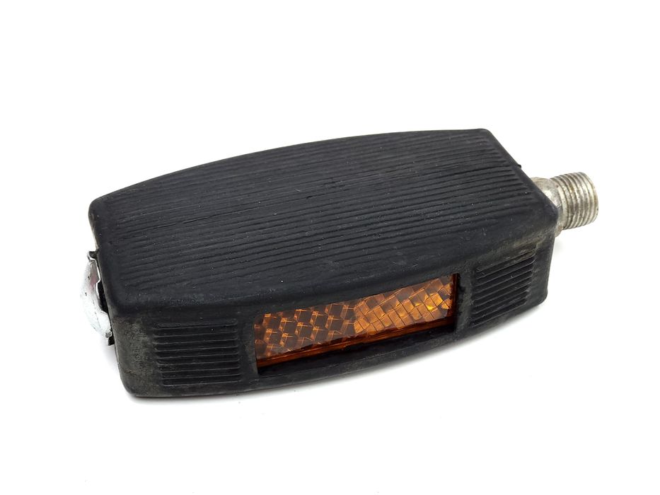 NOWY Lewy pedał gumowy Stomil Bydgoszcz ZZR Romet Karat Flaming Wigry