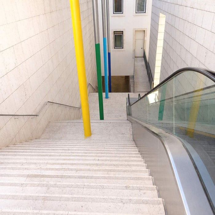 Apartamento T1 no coração do Chiado, com garagem e arrecadação