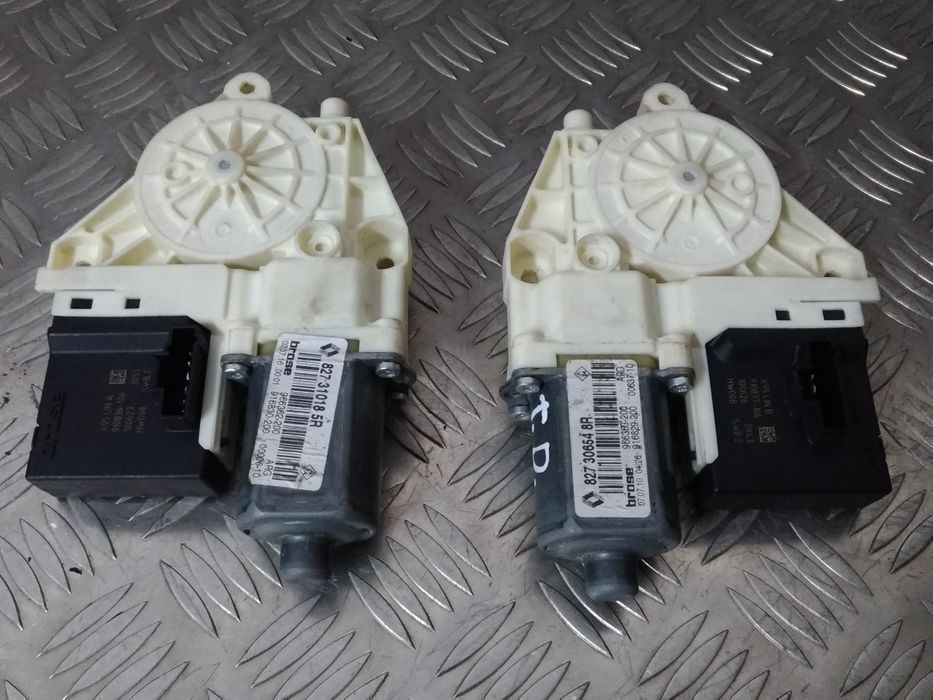 Motor vidro traseiro Renault Megane III (BZ) Hatchback 11-2008 AT 2012