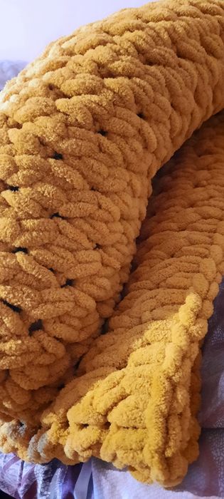 Вязаный теплый плед