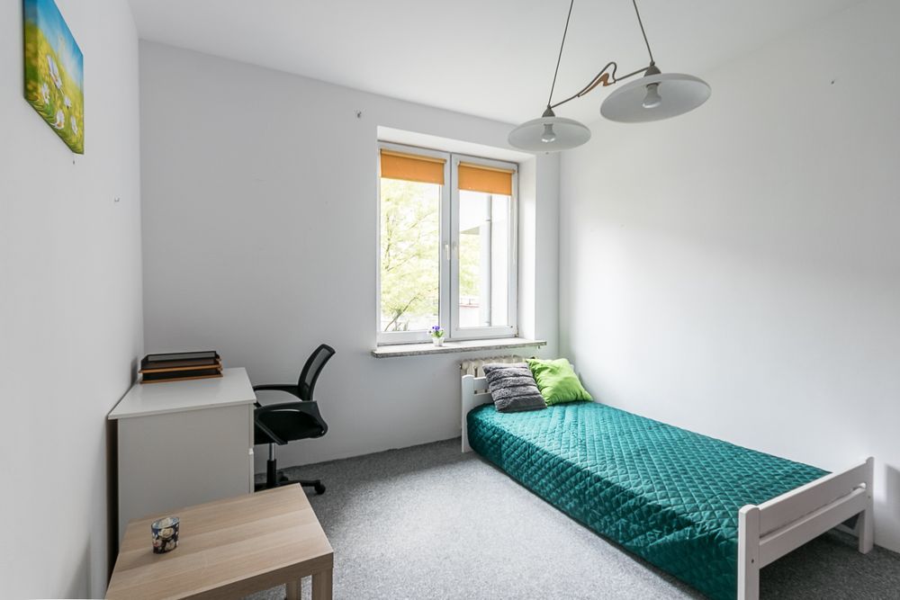 **Rooms close to the Bemowo metro station available from now**