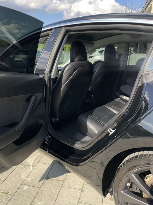 Tesla Model 3 Performence
