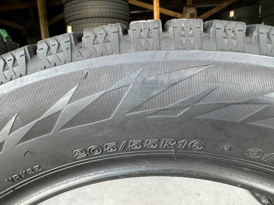 Шини зимові 205/55 R16 BRIDGESTONE BLIZZAK VRX2 (8+mm 95%)