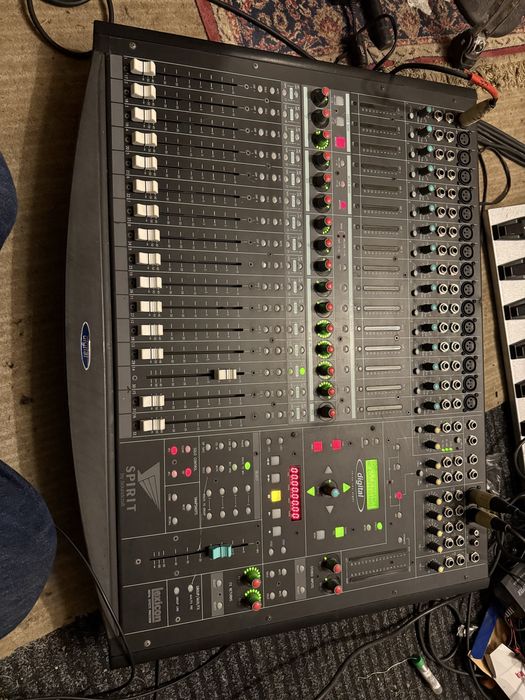 Soundcraft 328 Studio digital mikser  cyfrowy 16 adat  wyjsc RME