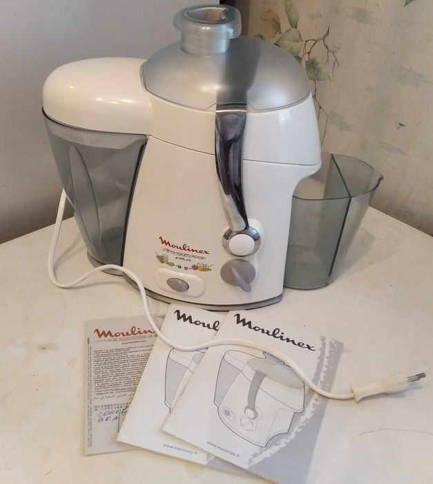 Универсальная соковыжималка Moulinex полностью рабочая без изъянов