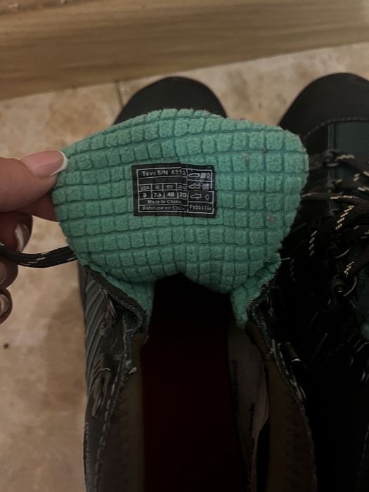 Ботінки Teva трекінгові