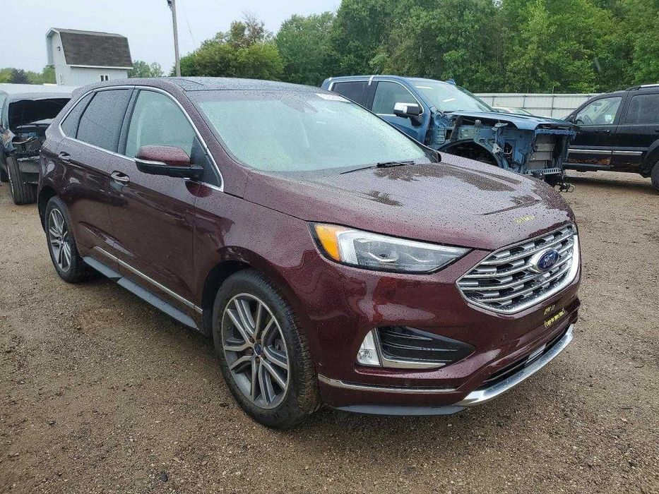 2019 Ford Edge Titanium /