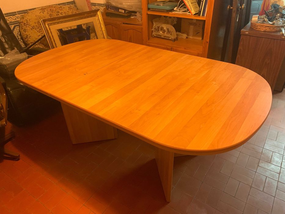 MESA EXTENSÍVEL CASTANHA CLARA MUITO BOM ESTADO BARATA