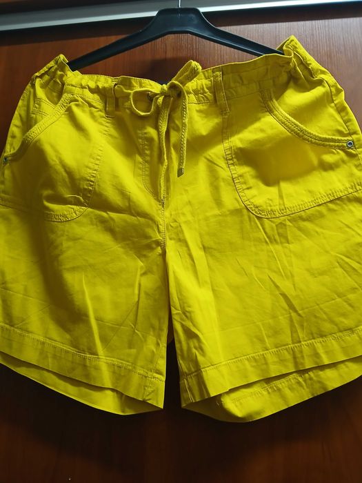 Spodenki damskie krótkie