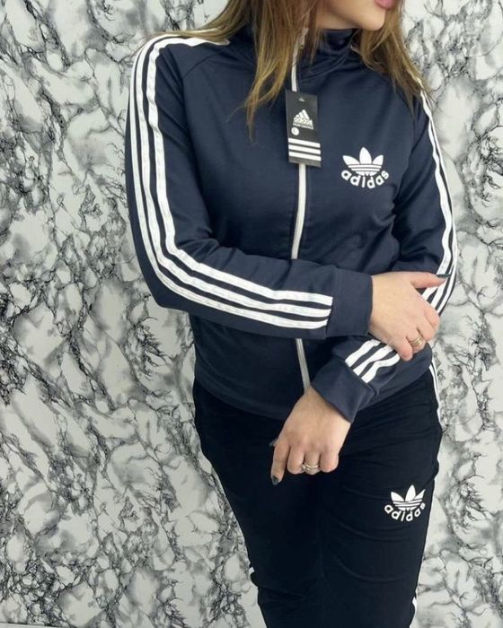 Жіночий костюм Адідас