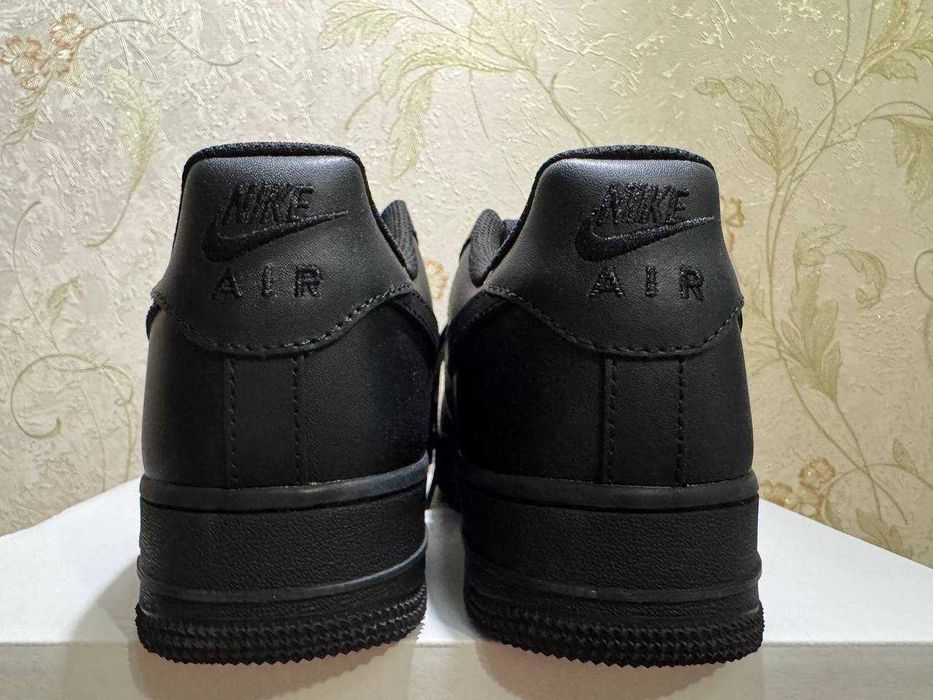 Nike Air Force 1 Black