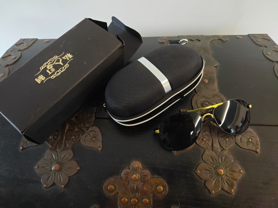 Nowe okulary pilotki dedykowane marce  Ssangyong z etui Mercedes