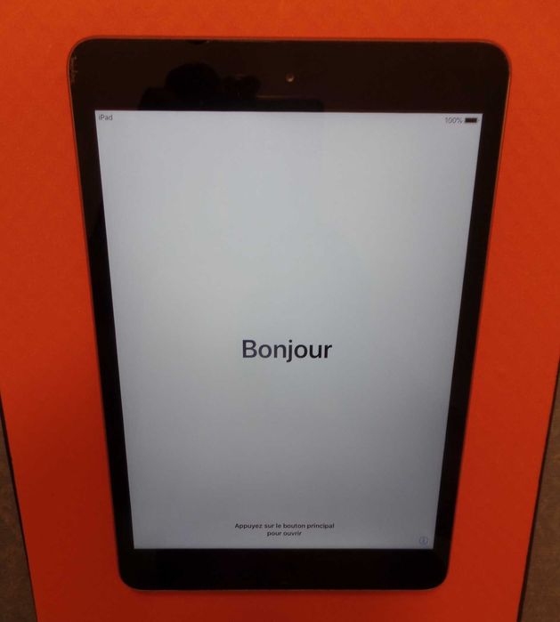 Ipad Mini2 a funcionar corretamente desbloqueado (931)