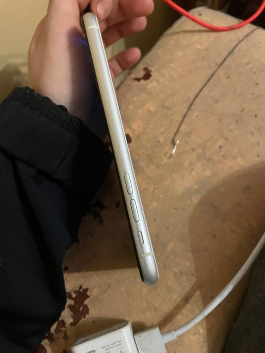 Продам айфон хр.