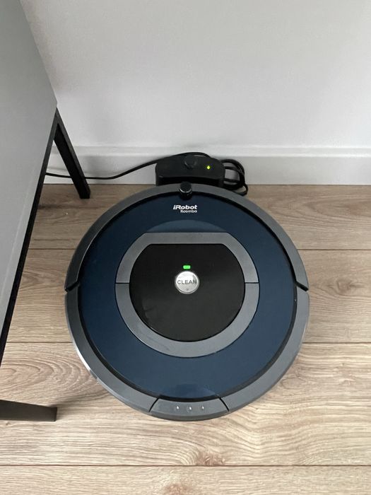Robot roomba sprzedam dobry stan