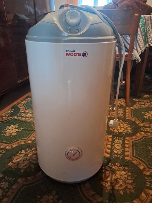 Продам бойлер Eldom 50 л