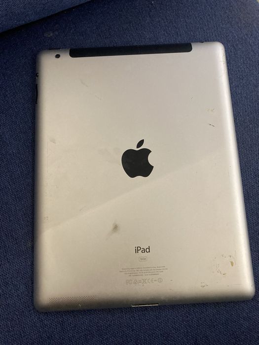 Продам іPad 16гб заблокований айклауд