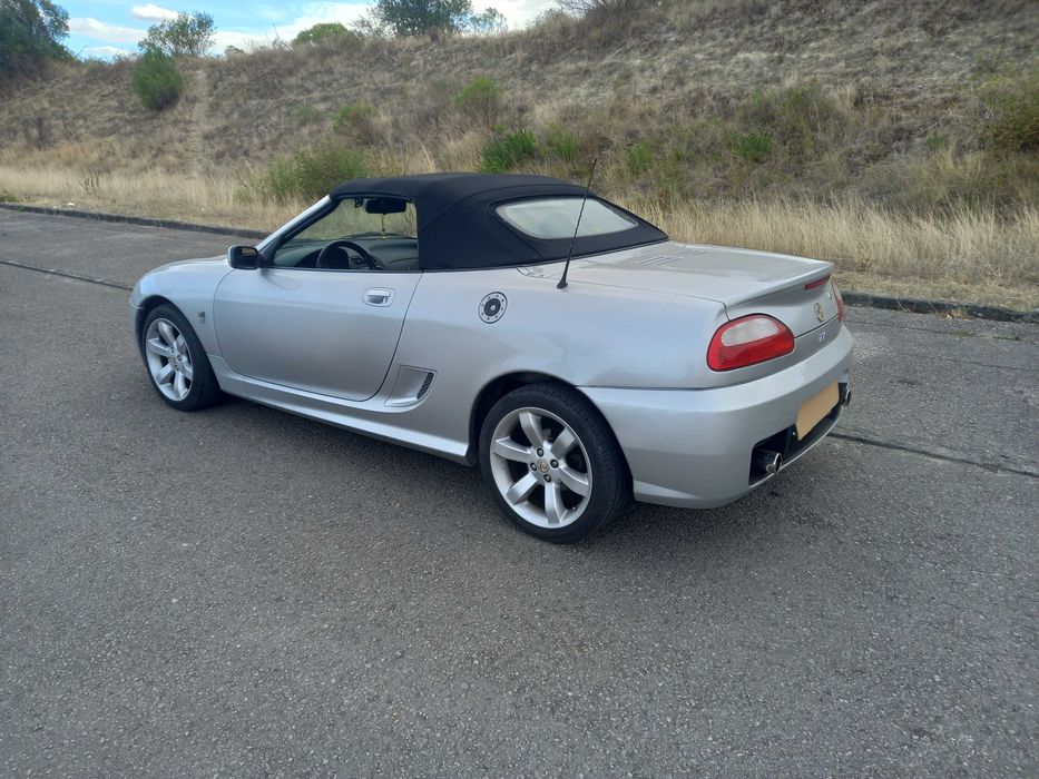 MG TF Carro em bom estado