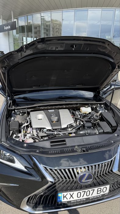 Lexus es 300h 2021