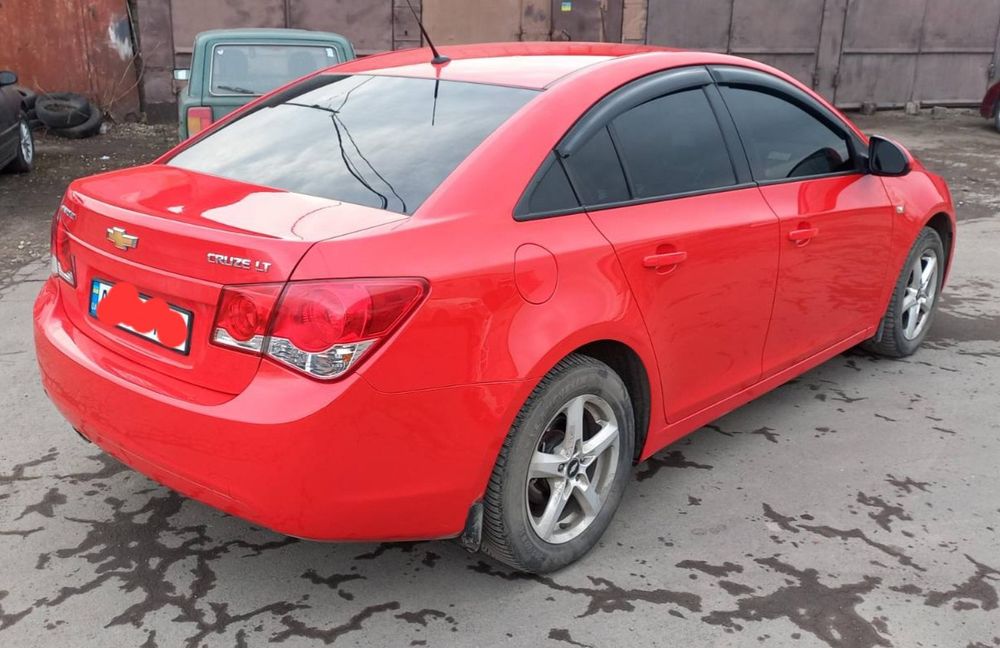 Продам шевролет круз
