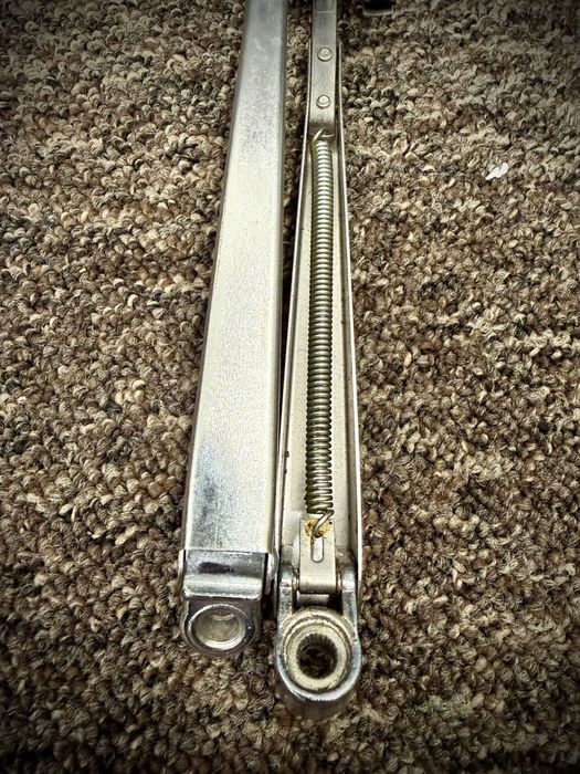 Nowe, kompletne wycieraczki Fiat 126.