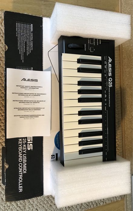 Alesis Q25 (Teclado Midi como novo, com caixa e manual)